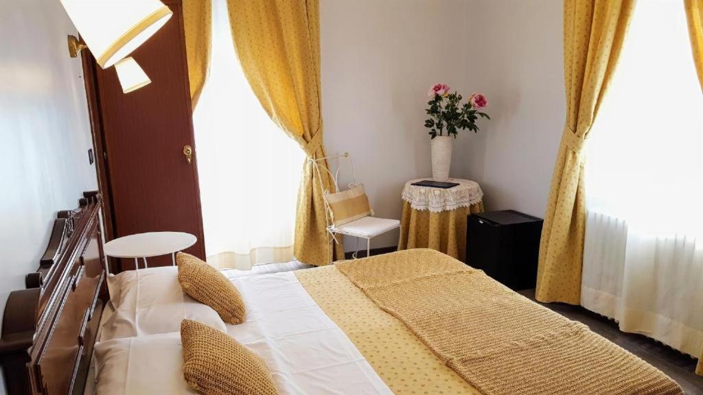 Hotel Ponte Sassi Турин Экстерьер фото